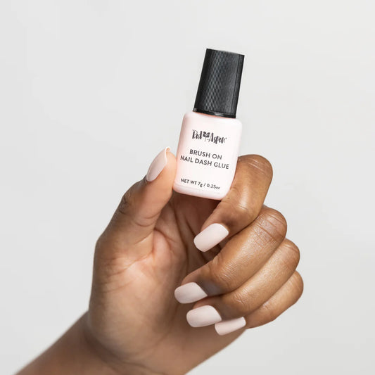 Brush On Nail Glue