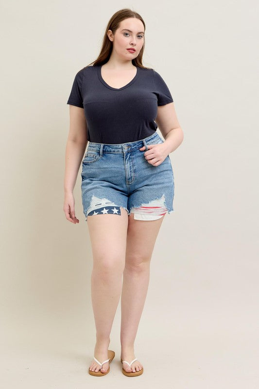 Judy Blue Plus| HW Front & Back Pkt Americana Flag Print Fray Hem